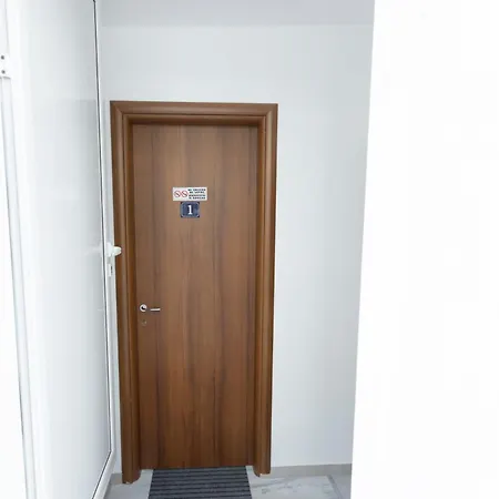 Le Floor Салоники